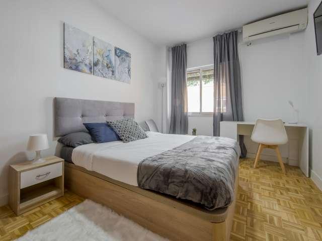 Se alquila habitación en piso compartido en Madrid