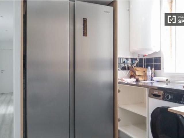 Se alquila habitación en piso compartido en Madrid