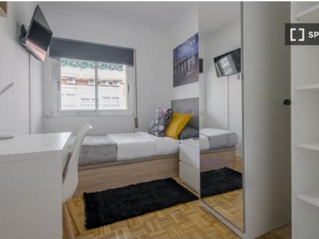 Se alquila habitación en piso compartido en Madrid