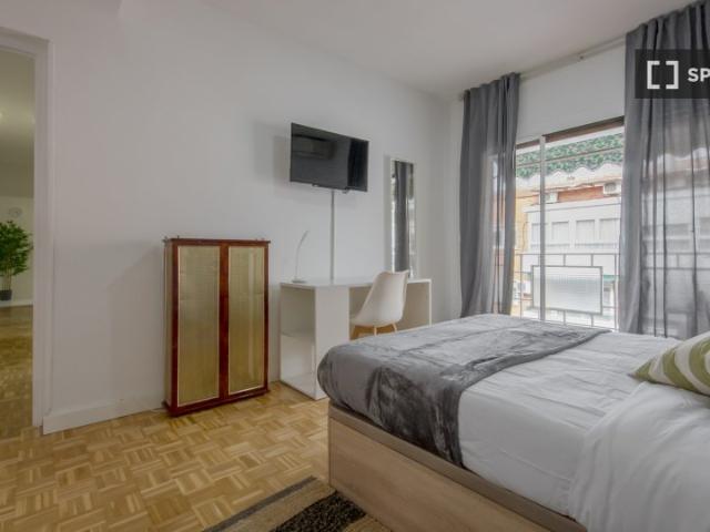 Se alquila habitación en piso compartido en Madrid