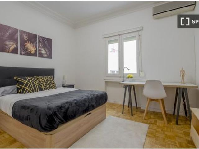 Se alquila habitación en piso compartido en Madrid