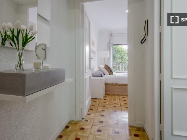 Se alquila habitación en piso compartido en Madrid