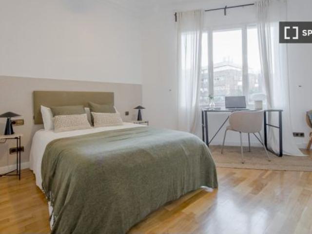Se alquila habitación en piso compartido en Madrid