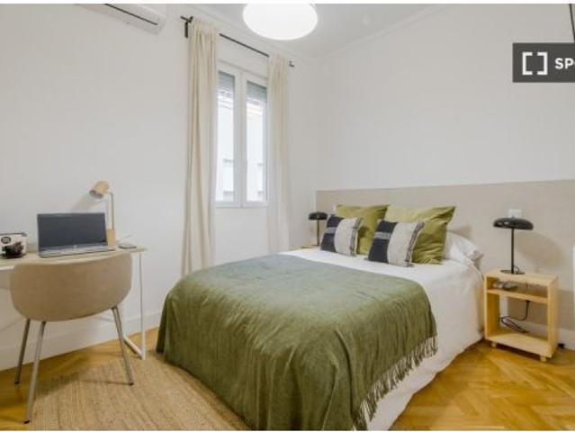 Se alquila habitación en piso compartido en Madrid