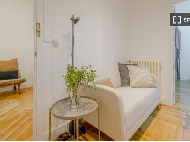 Se alquila habitación en piso compartido en Madrid