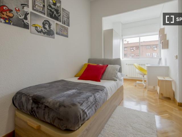 Se alquila habitación en piso compartido en Madrid