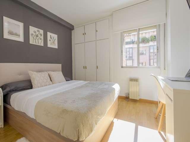Se alquila habitación en piso compartido en Madrid