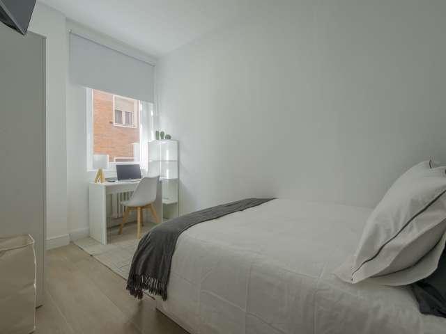 Se alquila habitación en piso compartido en Madrid