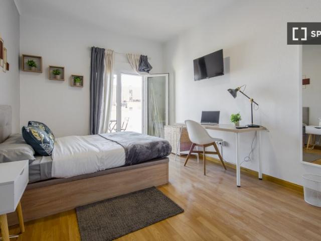 Se alquila habitación en piso compartido en Madrid