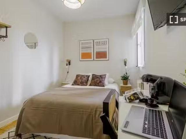 Se alquila habitación en piso compartido en Madrid
