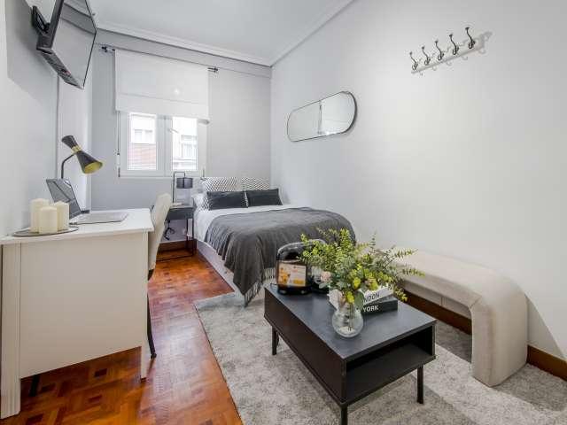 Se alquila habitación en piso compartido en Madrid