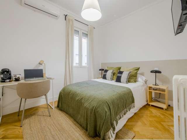 Se alquila habitación en piso compartido en Madrid