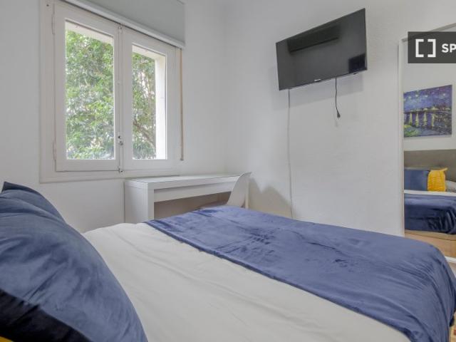 Se alquila habitación en piso compartido en Madrid