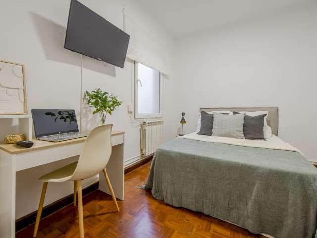 Se alquila habitación en piso compartido en Madrid