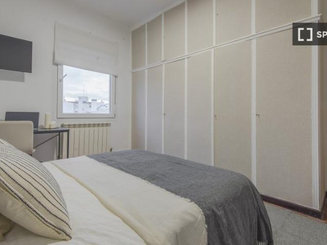 Se alquila habitación en piso compartido en Madrid