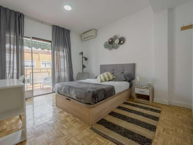 Se alquila habitación en piso compartido en Madrid