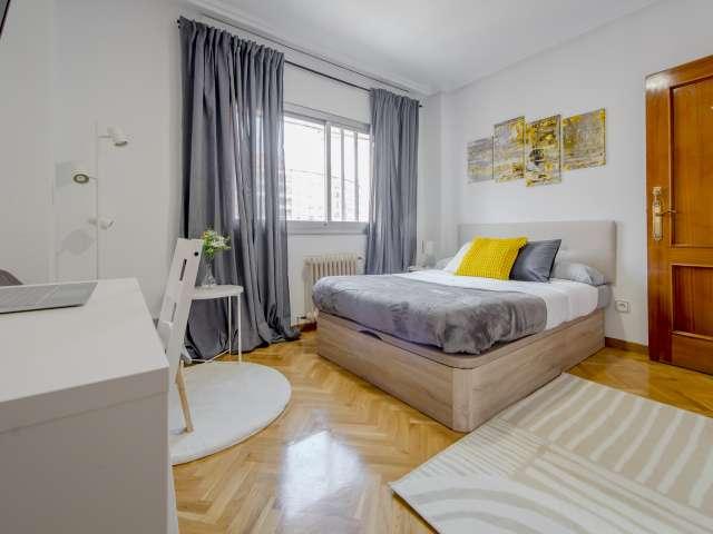 Se alquila habitación en piso compartido en Madrid