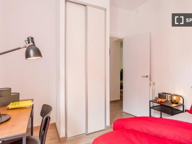 Se alquila habitación en piso compartido en Madrid