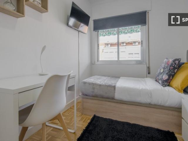 Se alquila habitación en piso compartido en Madrid