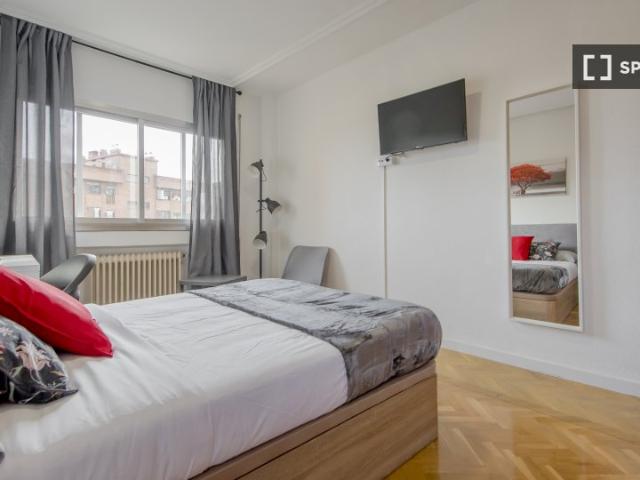 Se alquila habitación en piso compartido en Madrid