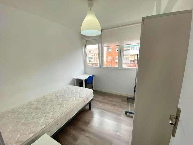 Se alquila habitación en piso compartido en Madrid