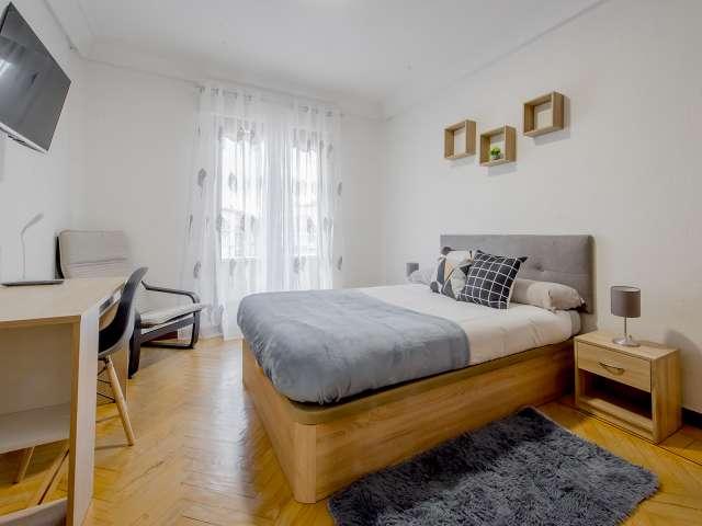 Se alquila habitación en piso compartido en Madrid