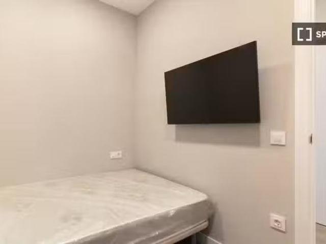 Se alquila habitación en piso compartido en Madrid
