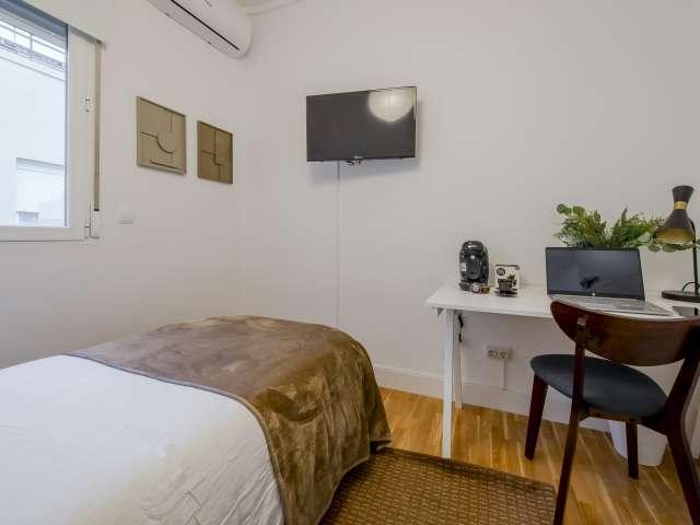 Se alquila habitación en piso compartido en Madrid