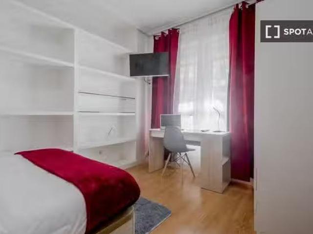 Se alquila habitación en piso compartido en Madrid
