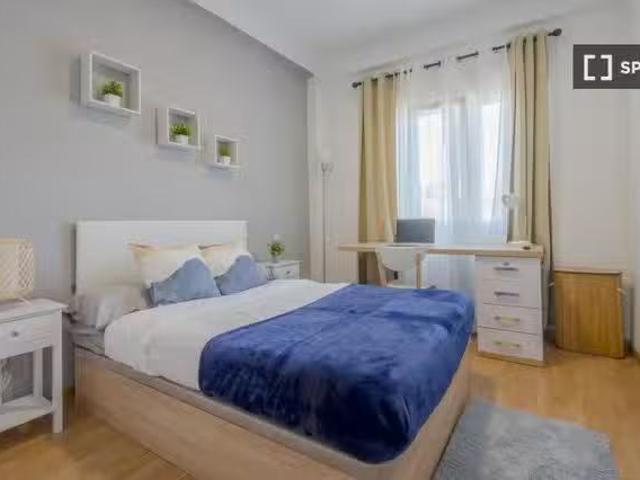 Se alquila habitación en piso compartido en Madrid