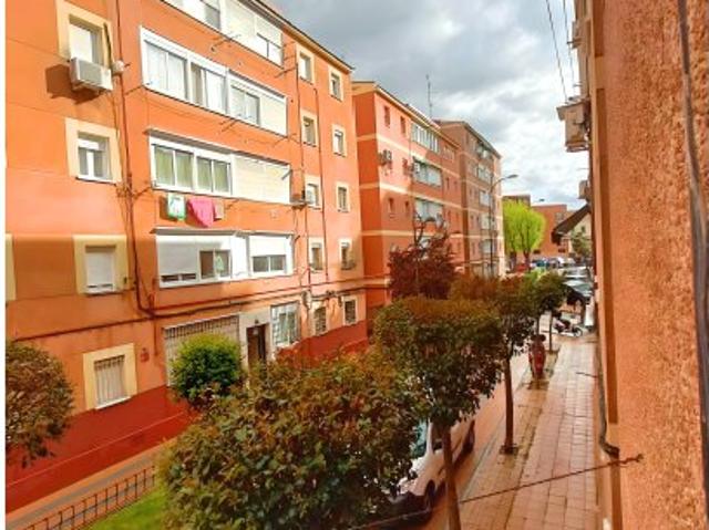 Se alquila habitación en piso compartido en Madrid