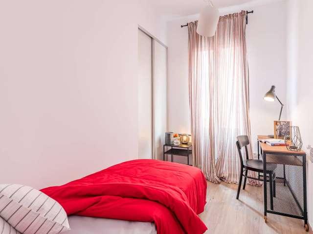 Se alquila habitación en piso compartido en Madrid