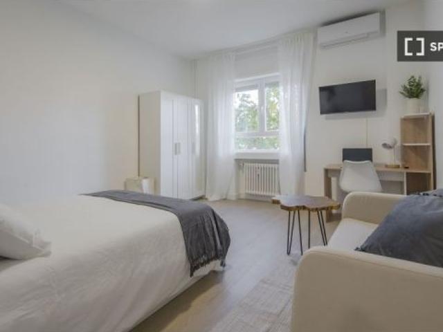 Se alquila habitación en piso compartido en Madrid