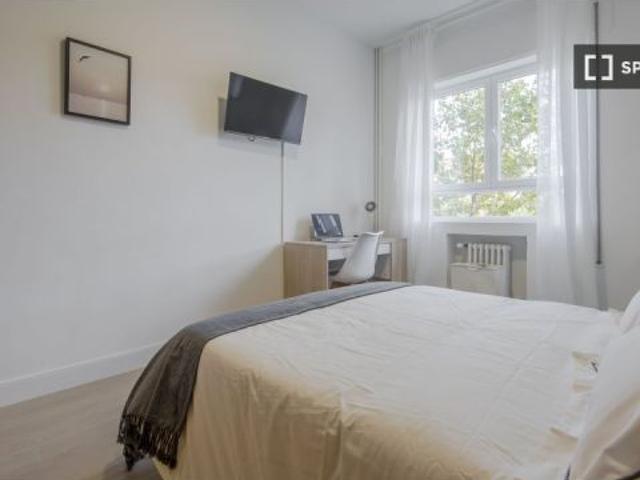Se alquila habitación en piso compartido en Madrid
