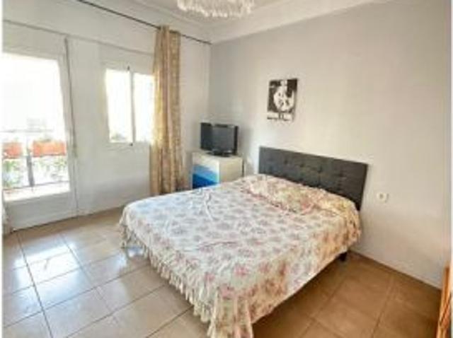 Se alquila habitación en piso compartido en Alicante