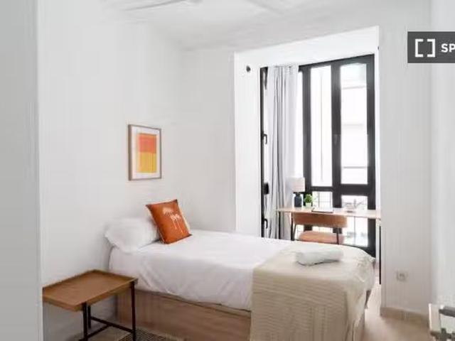 Se alquila habitación en piso compartido en Argüelles, Madrid