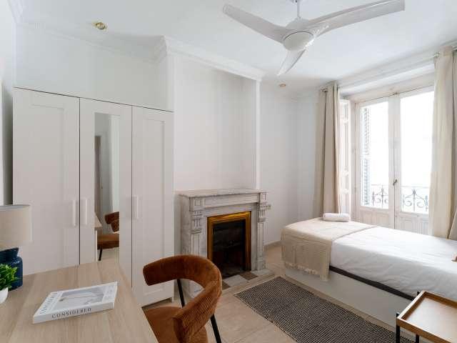 Se alquila habitación en piso compartido en Argüelles, Madrid