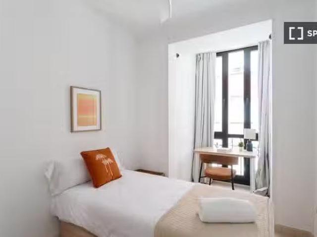 Se alquila habitación en piso compartido en Argüelles, Madrid