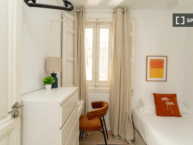 Se alquila habitación en piso compartido en Argüelles, Madrid