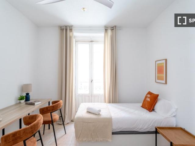 Se alquila habitación en piso compartido en Argüelles, Madrid
