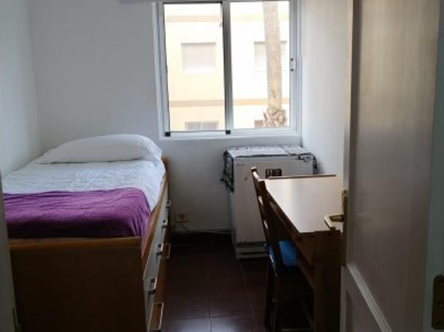 Se alquila habitación en piso compartido en Arucas