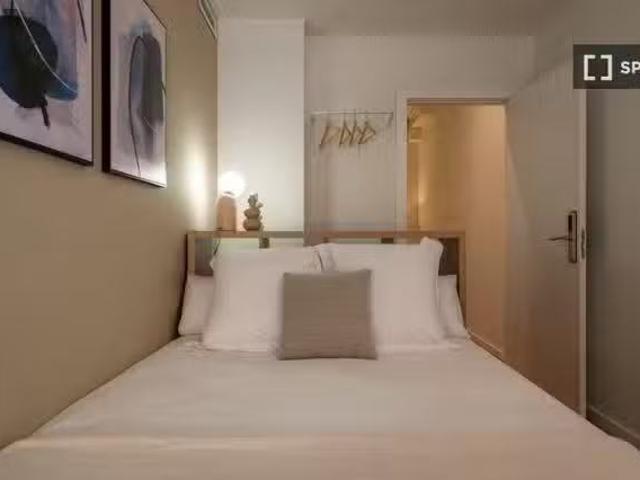 Se alquila habitación en piso compartido en Barcelona