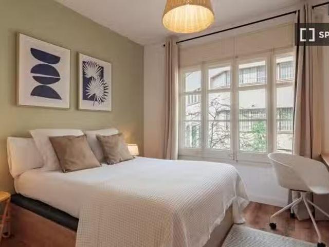 Se alquila habitación en piso compartido en Barcelona