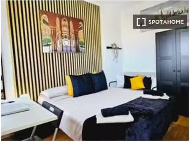 Se alquila habitación en piso compartido en Barcelona