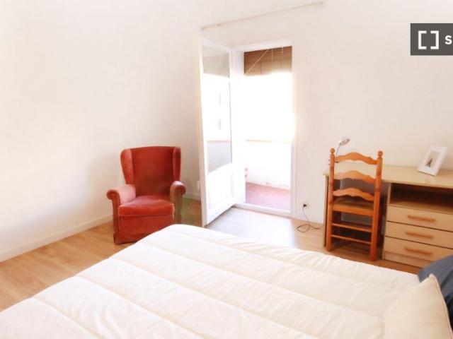 Se alquila habitación en piso compartido en Barcelona