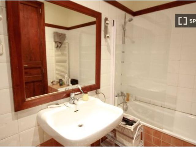 Se alquila habitación en piso compartido en Barcelona
