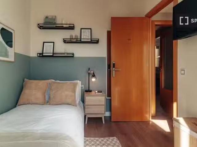Se alquila habitación en piso compartido en Barcelona
