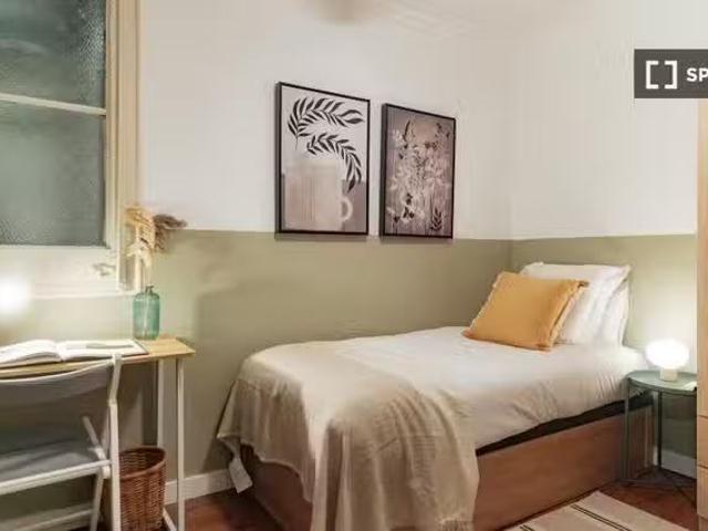 Se alquila habitación en piso compartido en Barcelona