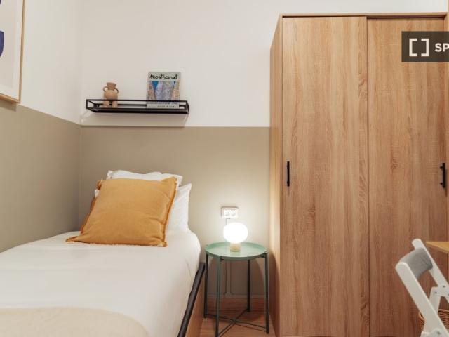 Se alquila habitación en piso compartido en Barcelona