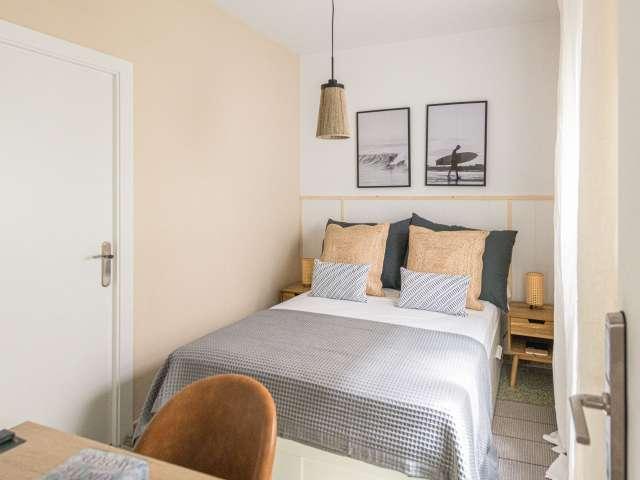 Se alquila habitación en piso compartido en Barcelona